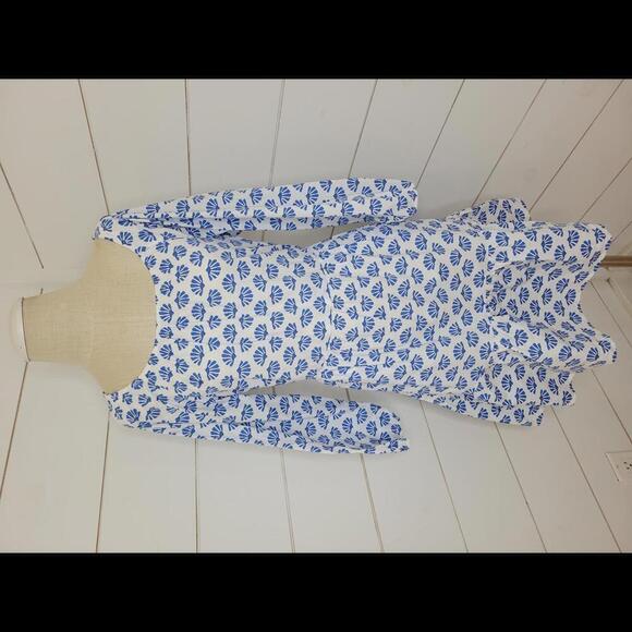 J. Crew Dresses & Skirts - J CREW Size 6 white & blue shell scoop neck mini dress